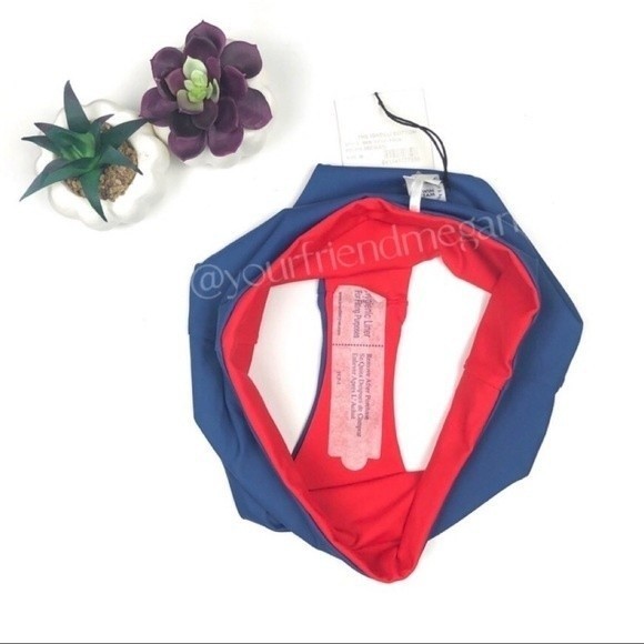 Solid & Striped Isabeli Red or Blue Reversible Cheeky Bikini Bottoms - Picture 7 of 9